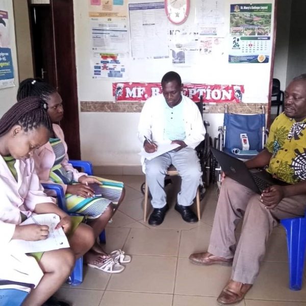 An ERPHC mentorship session at a health facility in Uganda. Credit: Uganda Infectious Diseases Institute